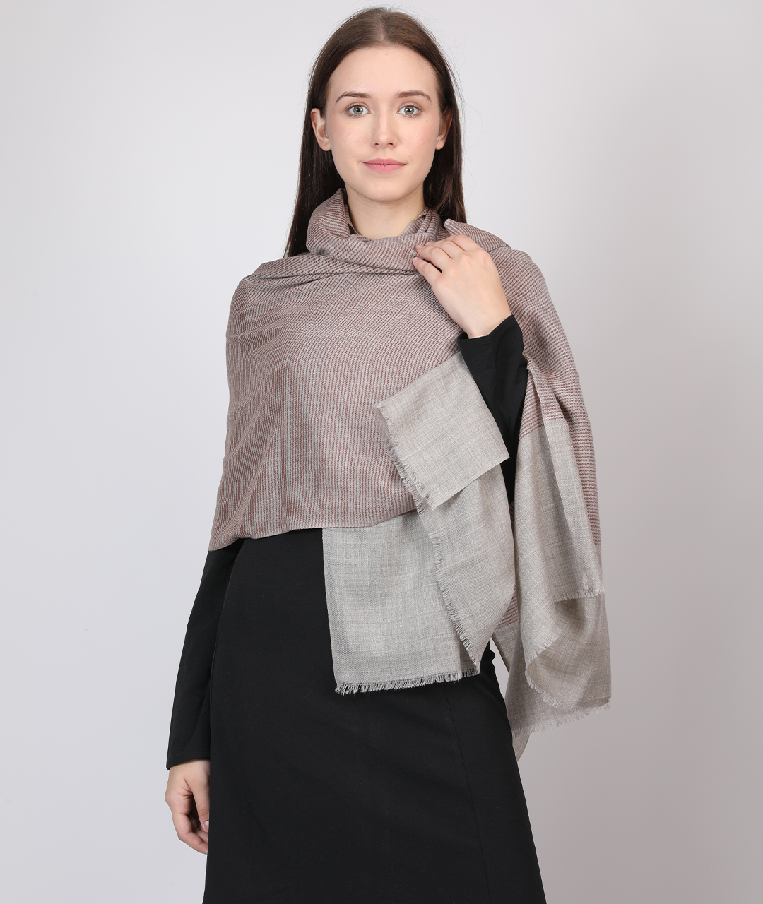 Cashmere Silk Woven Manufacturer in UAE