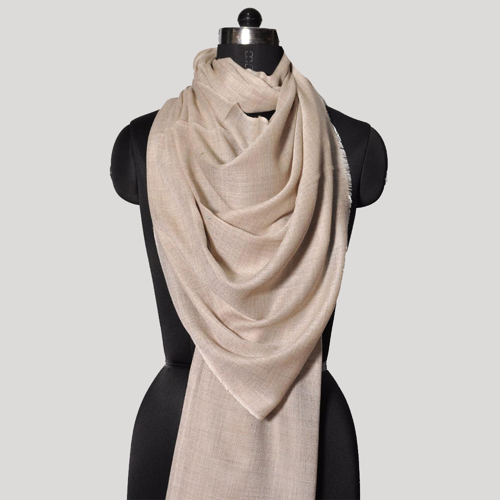 Fine
            Wool Plain Stoles Manufacturer  in UAE