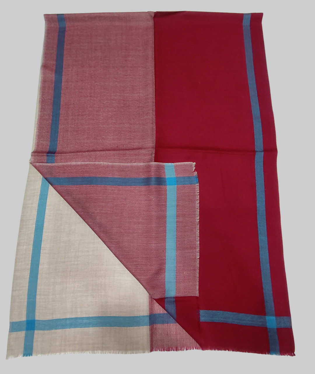 Stripes Shawls and Scarves Manufacturers  in UAE