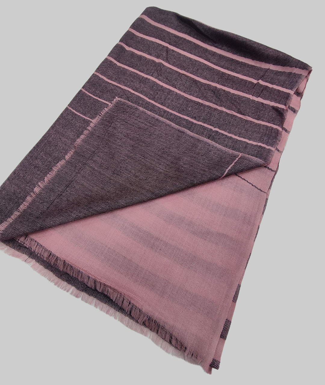 Stripes Shawls and Scarves Manufacturers  in UAE